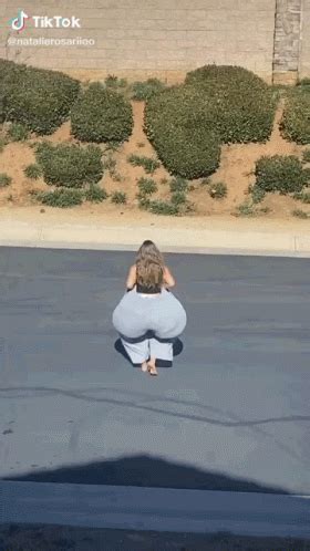 ass bouncing gif|Rule34